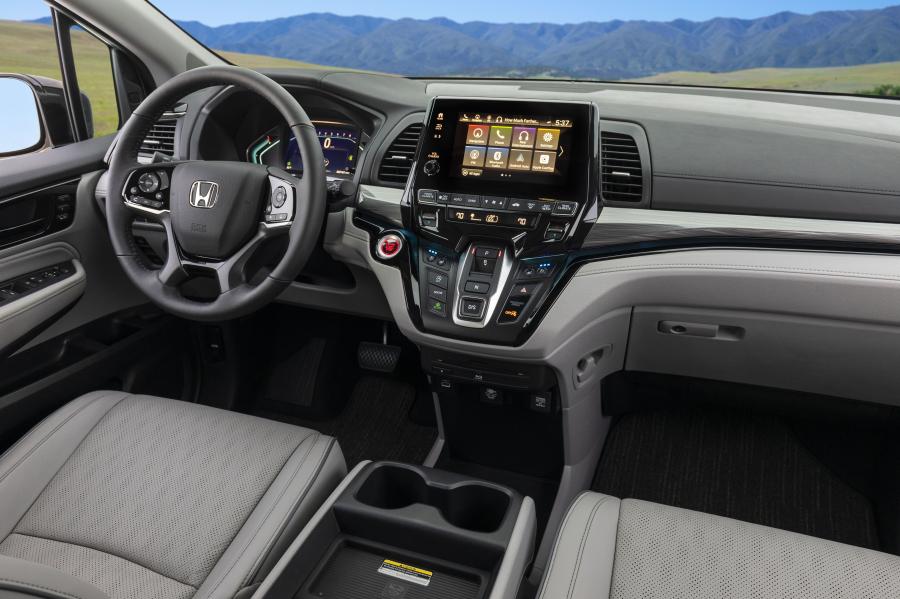Торпедо Honda Odyssey 2020 года  (NA) (фото 78 из 119)